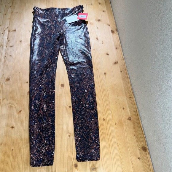 Spanx Active faux Ithr snake shine leggings High Waisted Tummy Control Small NWT - Picture 5 of 8